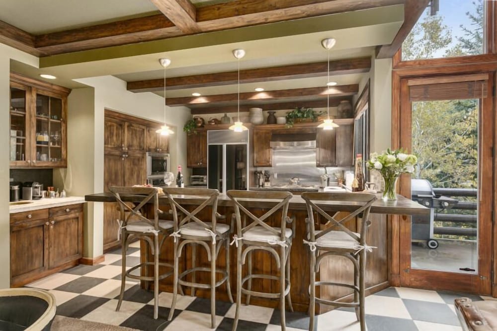 Trail's End Lodge - 4 Bedroom Residence w/ Spa #13 4 Condo
