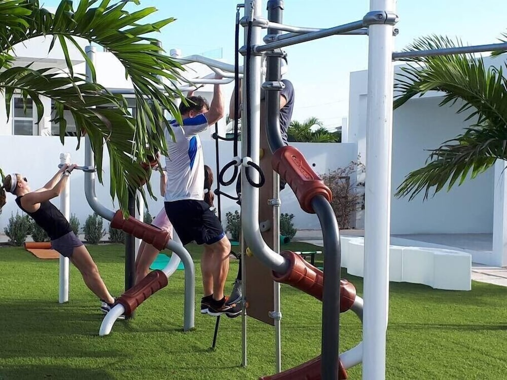 Seaside Family Vacation Villa, Hotel Amenities v2