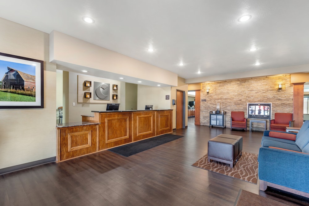 Mitchell Vacations - Comfort Inn And Suites - Property Image 2