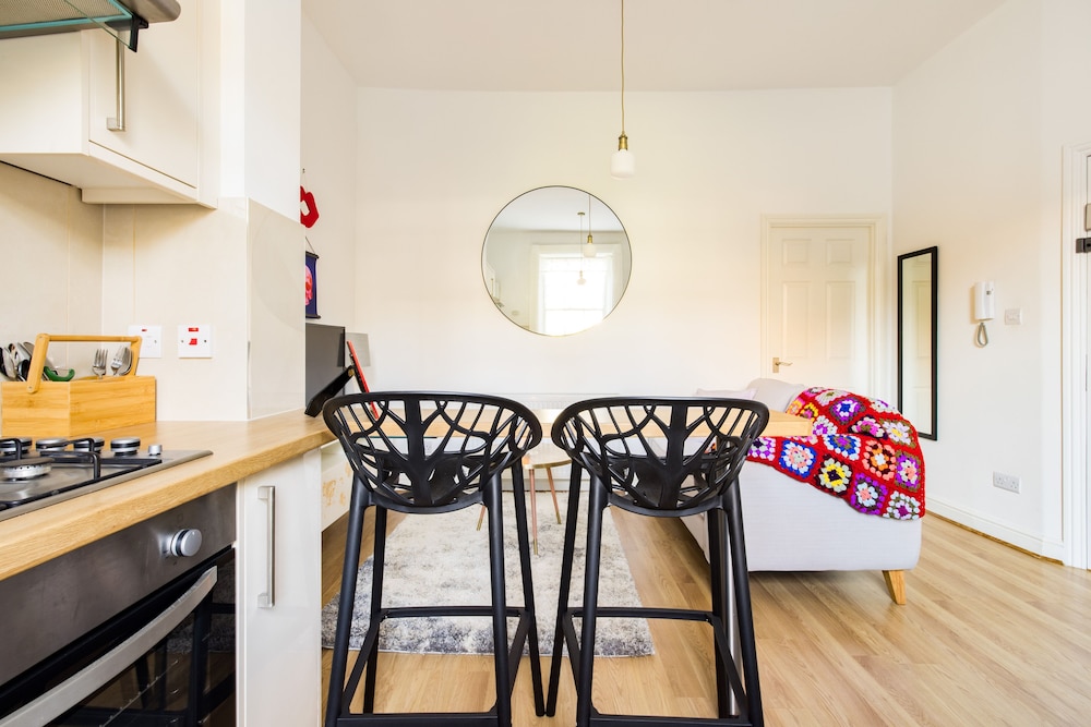 Mornington Crescent Apartments