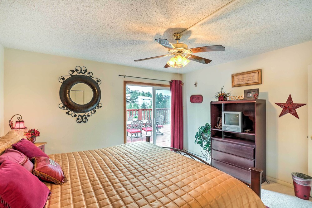 A-frame Ruidoso Retreat w/ Deck, Grill & Views! view 5