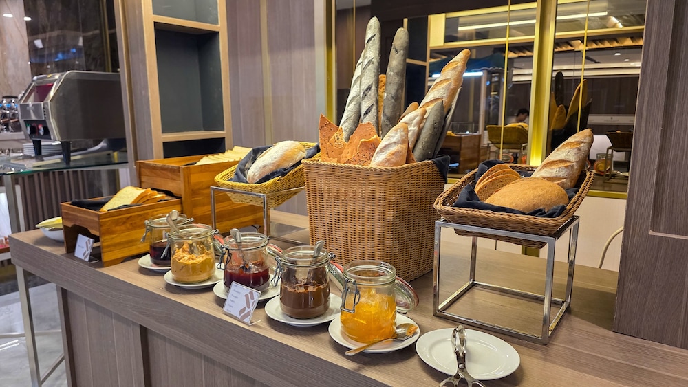 The Grand Platinum Jakarta