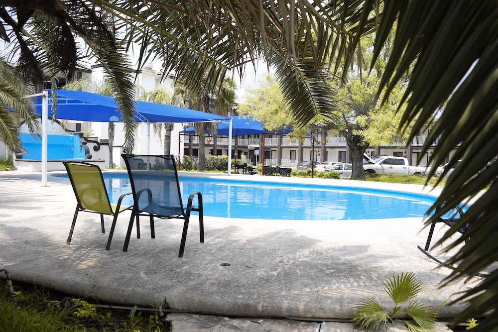 Reynosa Vacations - Hotel Virrey - Property Image 10