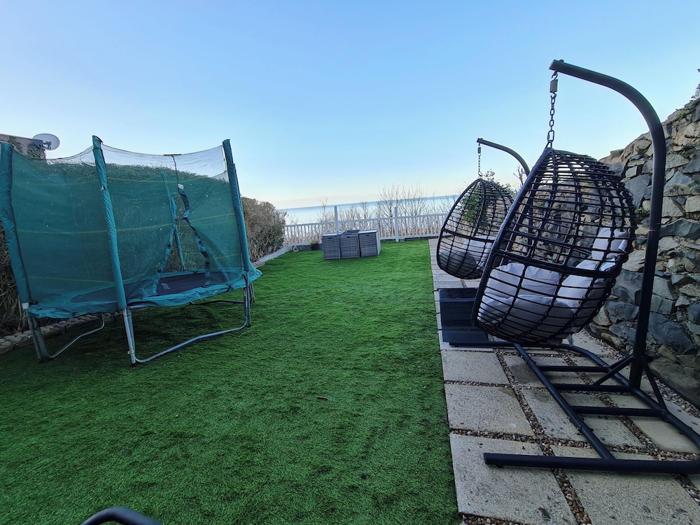 Stunning Sea View Blue Haven in Penmaenmawr