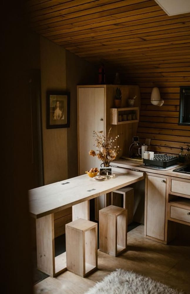 Unique Cabin Wrapped in Beautiful Welsh Scenery
