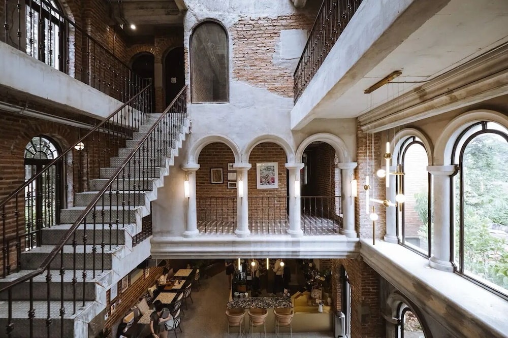 Cataleya Estate Boutique Hotel