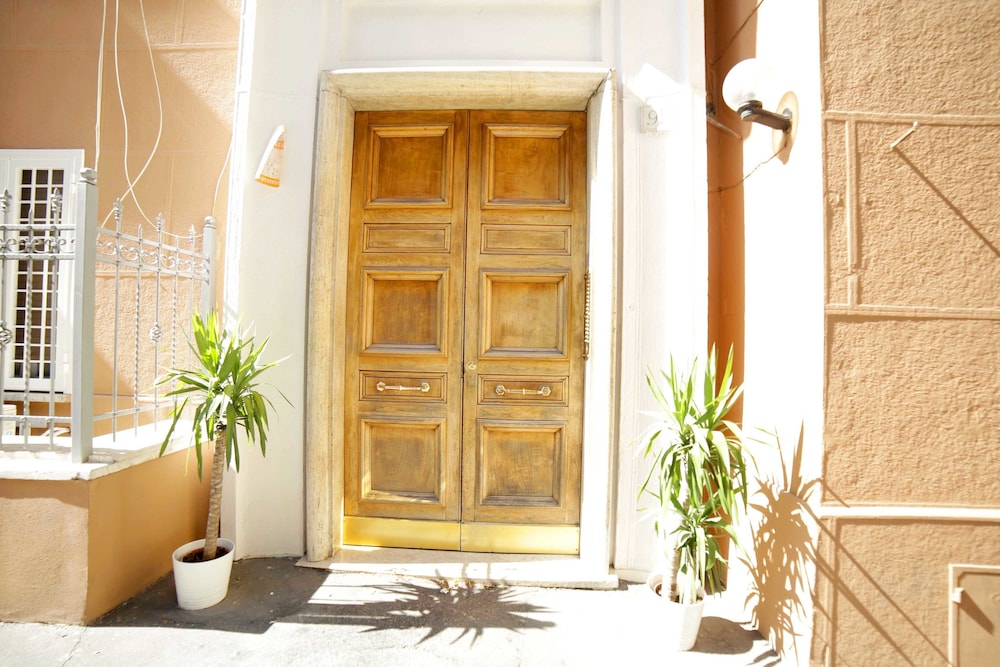 Gateway Residence