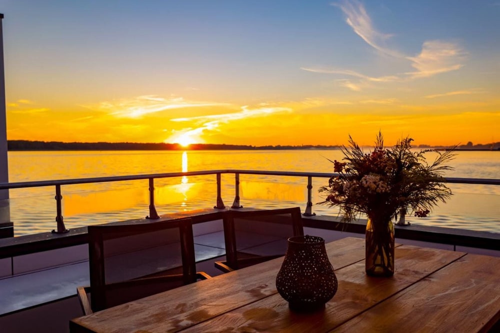 Coastal Comfort With Terrace