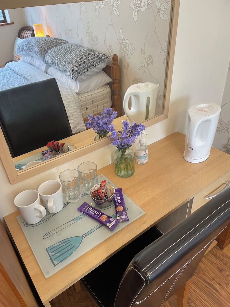 Rooms at the Huntsman Inn