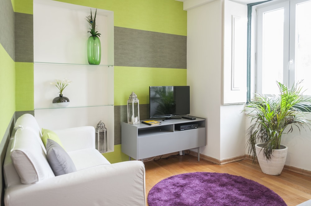 Contemporary by Apartments Alfama