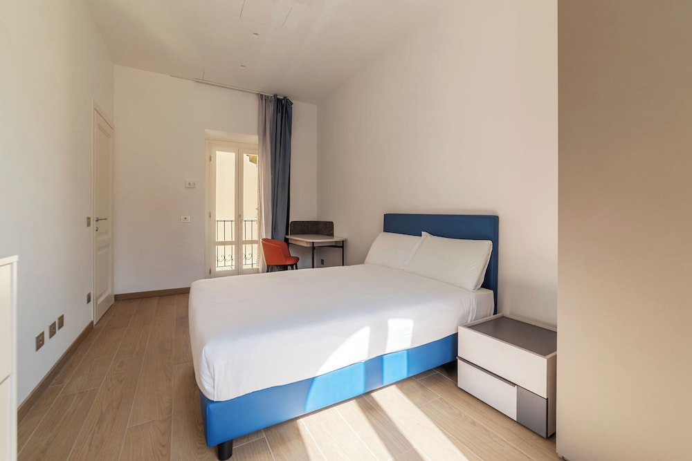 JOIVY Cavour 238 en Rome