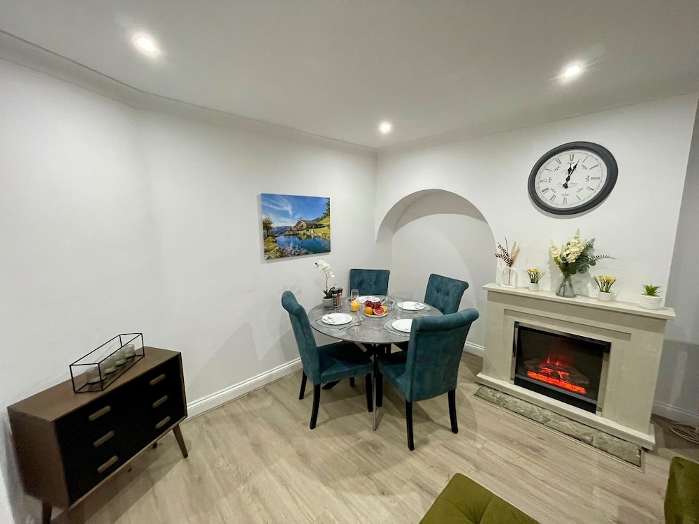 Charming 3 Bedroom House in Dagenham London