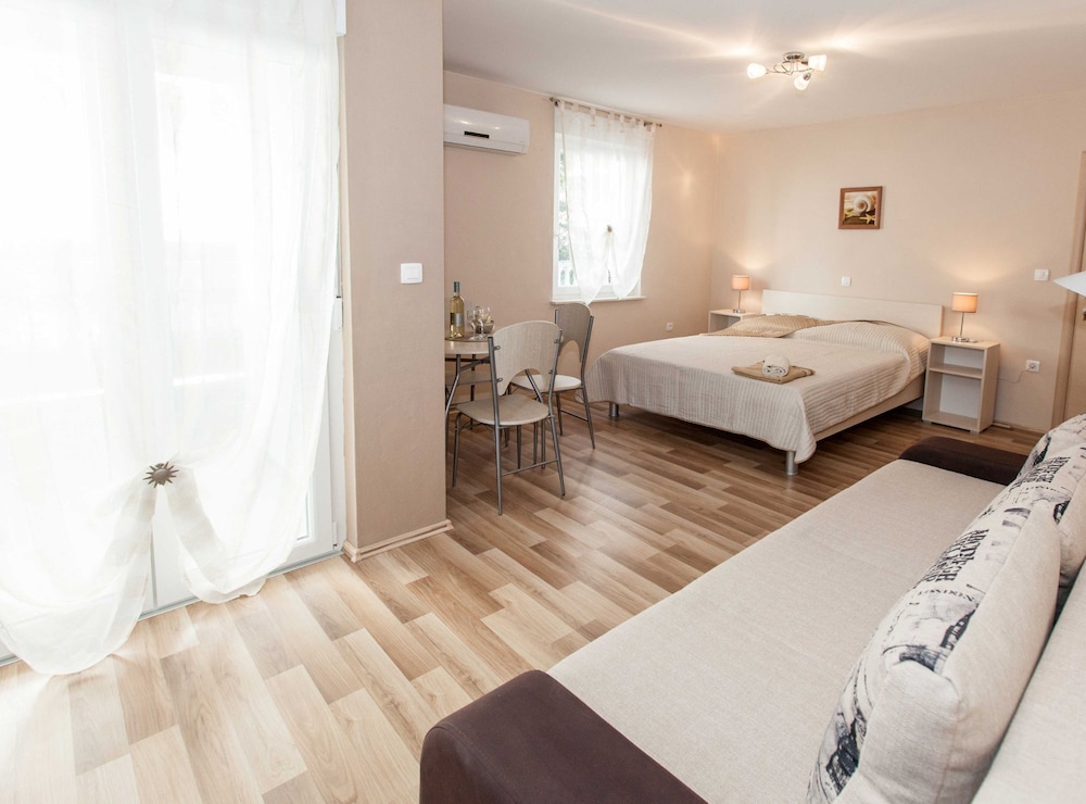 Beachfront Apartments for Relaxing Getaways in Crikvenica