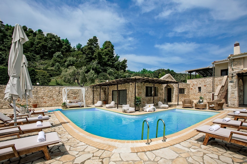 Stigmes Villas & Suites