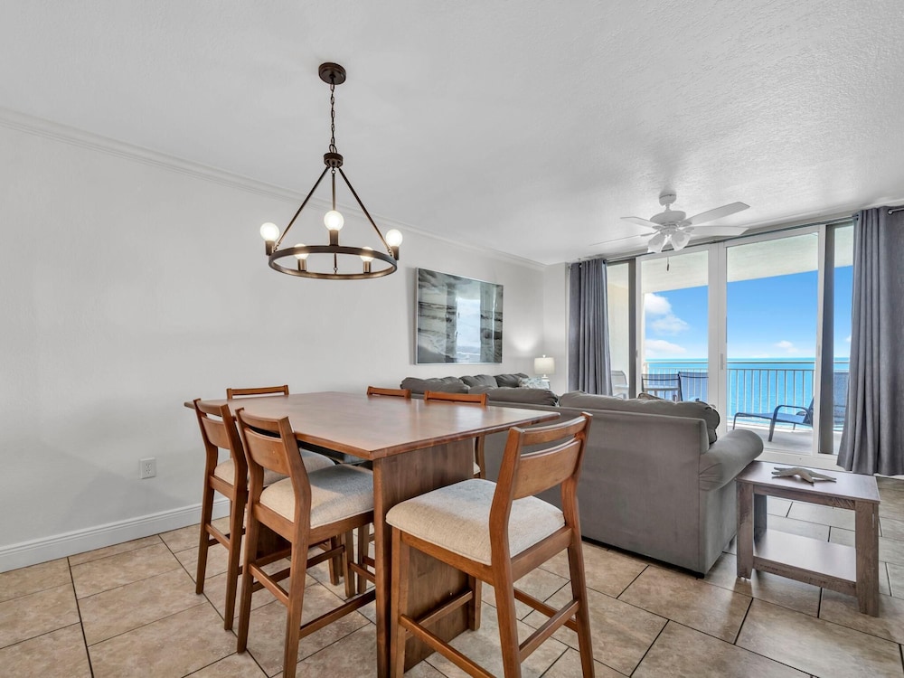 Emerald Beach 2336