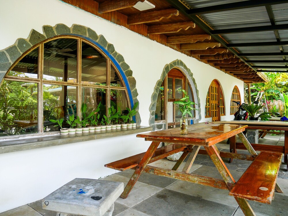 surfhouse pavones
