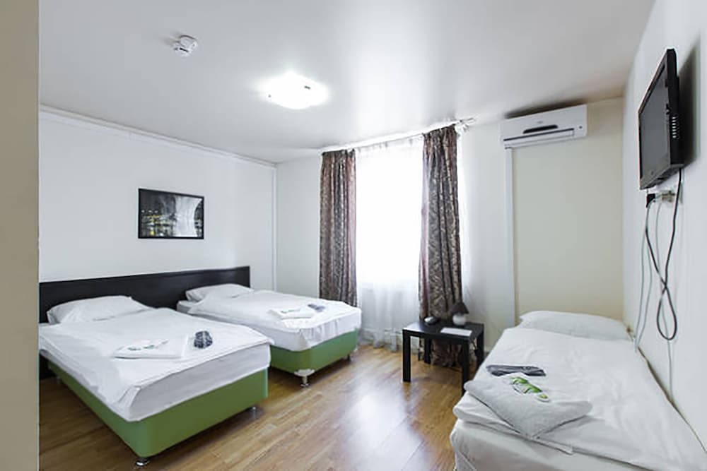 Dance Hotel