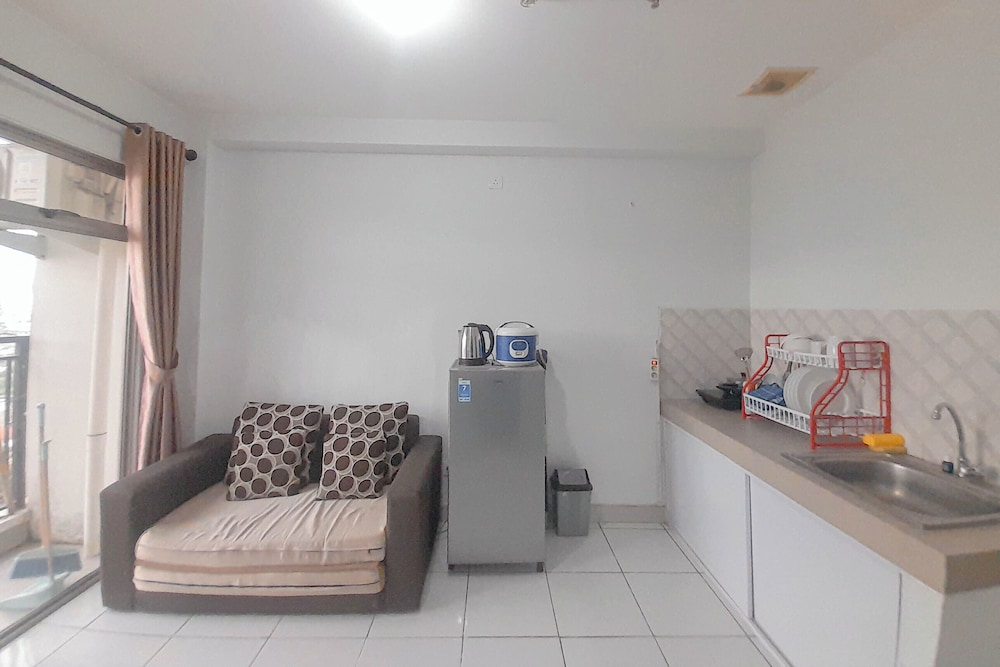 Comfortable And Homey 2Br Apartment At Mekarwangi Square Cibaduyut