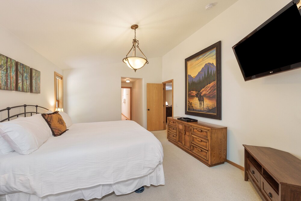 15 Lassen Ln 4 Bedroom Home