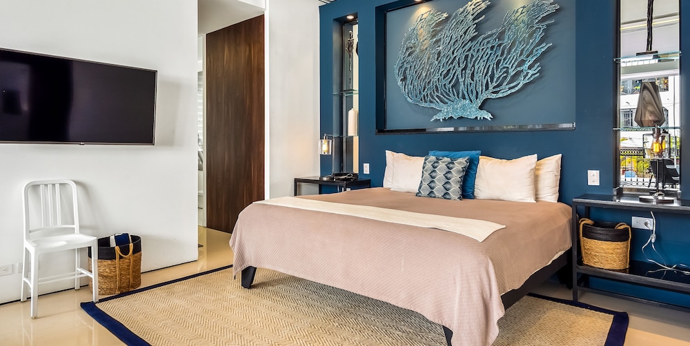 Pier 57 by Naya Homes