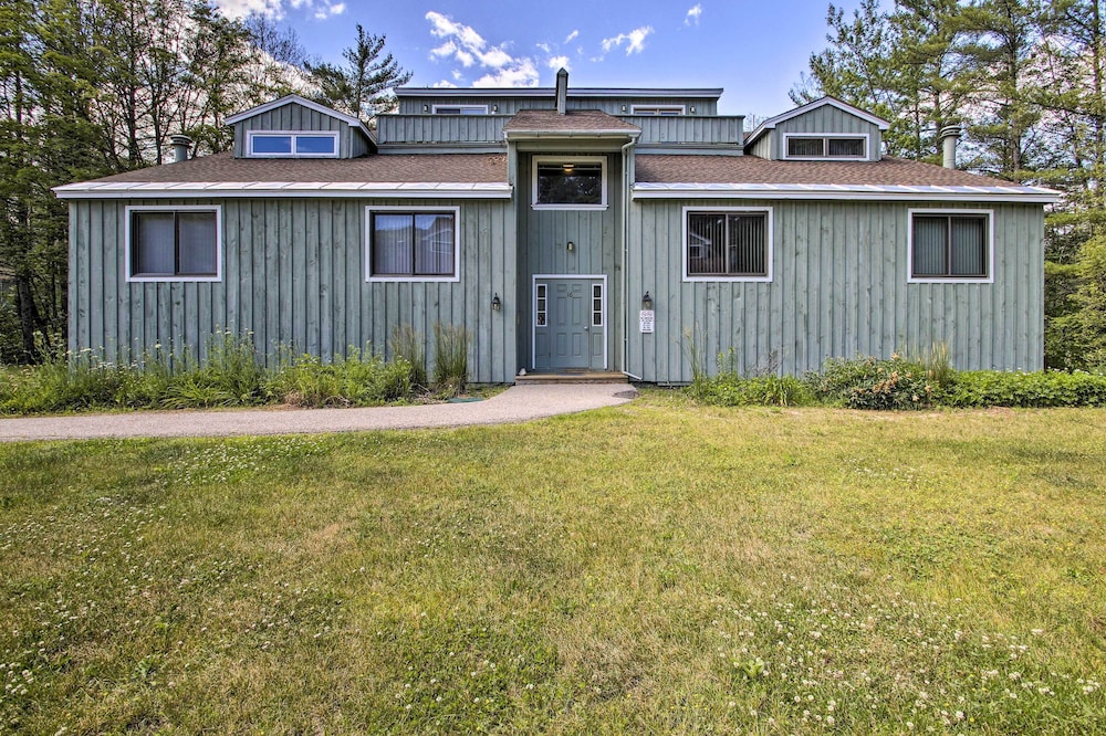 Hotel Chic Resort Condo ~ 1 Mi to Attitash Mountain! - Image 1