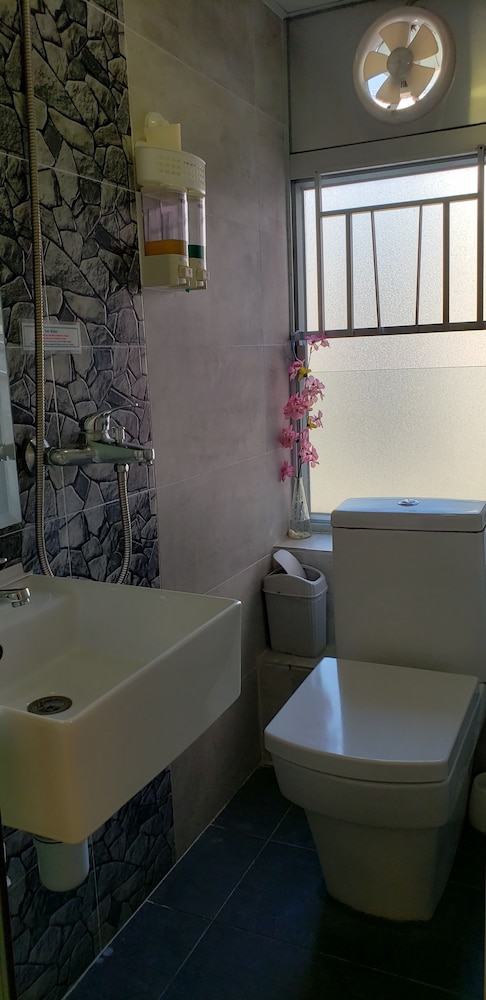 Sunrise International - Boutique Hostel