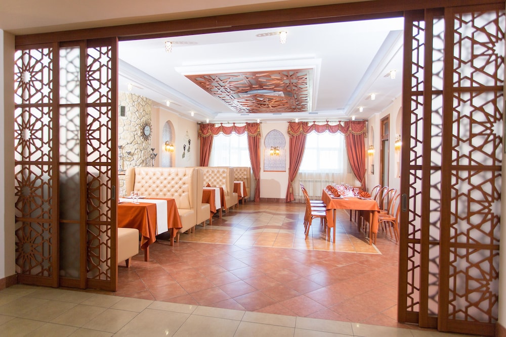 Tranzit Hotel