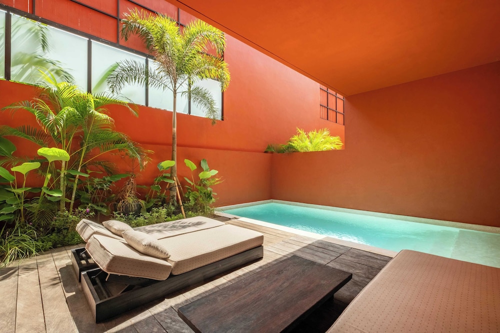 Five Stories - Luxury Villa Retreat