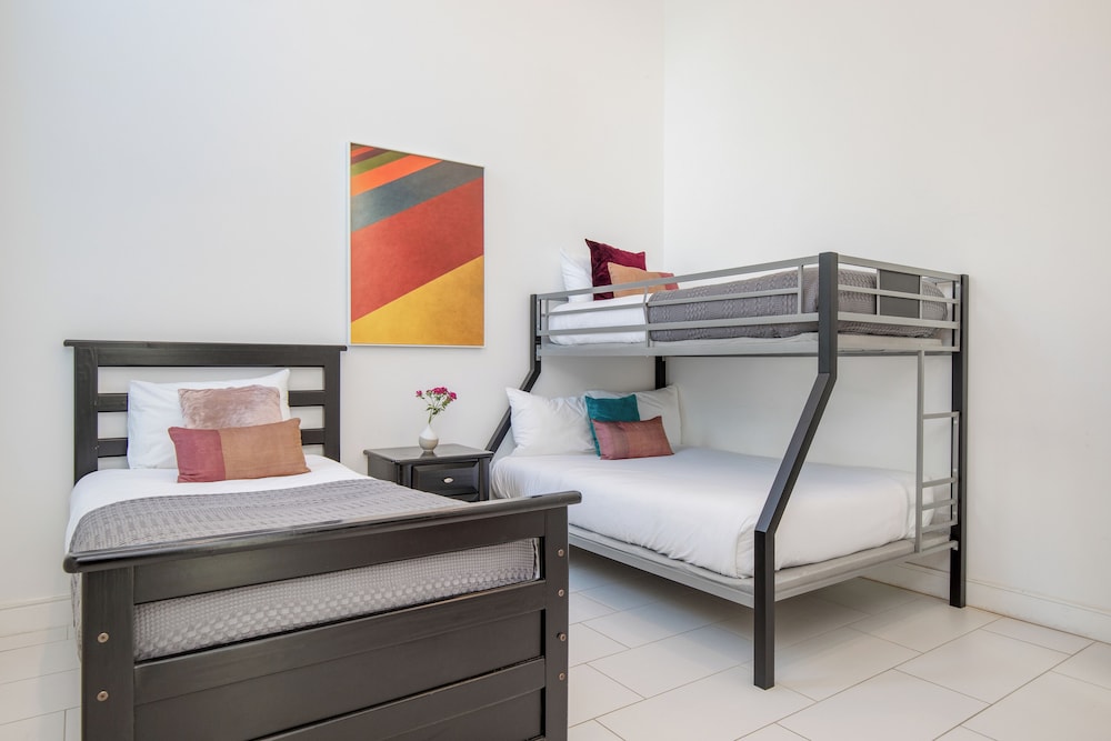 The Polo Villas by AvantStay – Modern Oasis Near Empire Polo Club