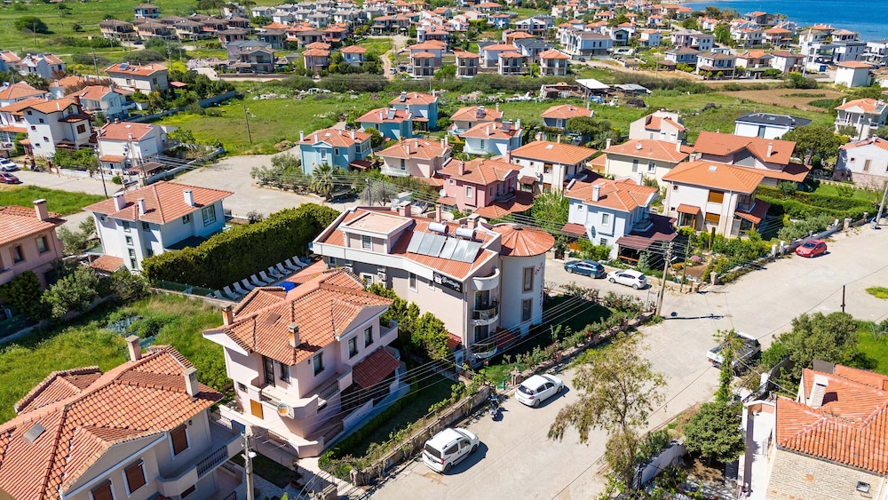 Cunda Giritlioğlu Otel Yetişkinlere Özel +12 - Image 78