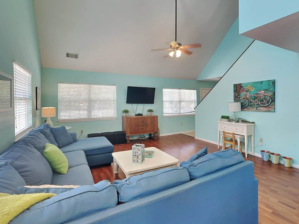 Sea Walk Cottage by Tybee Vacation Rentals