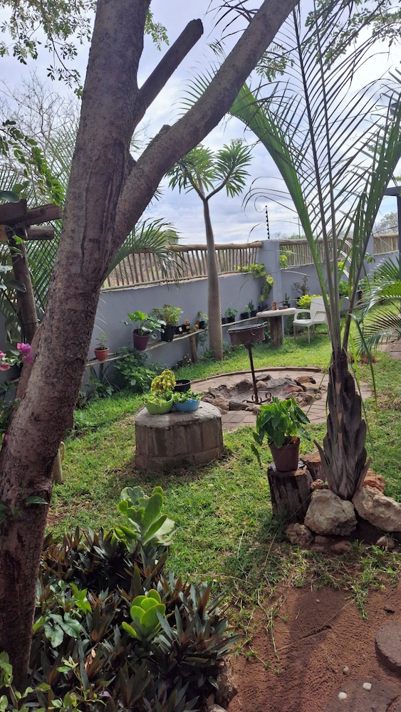 Shalakwe Hills-Inn Guesthouse