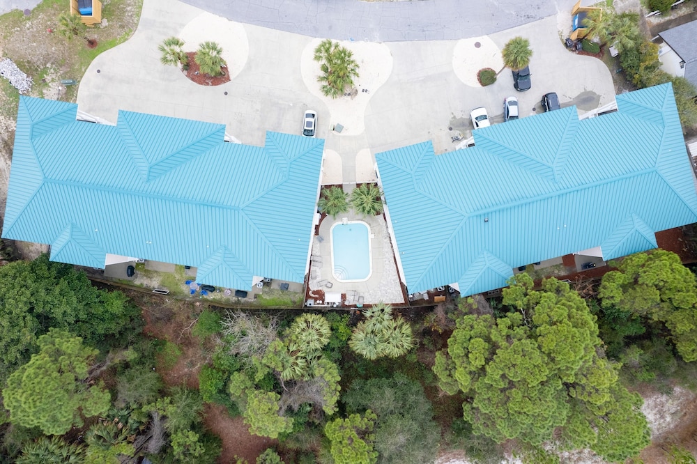 Tidal Charm by Avantstay Walk to Beach, Community Pool, Balcony, Ocean Views view 4