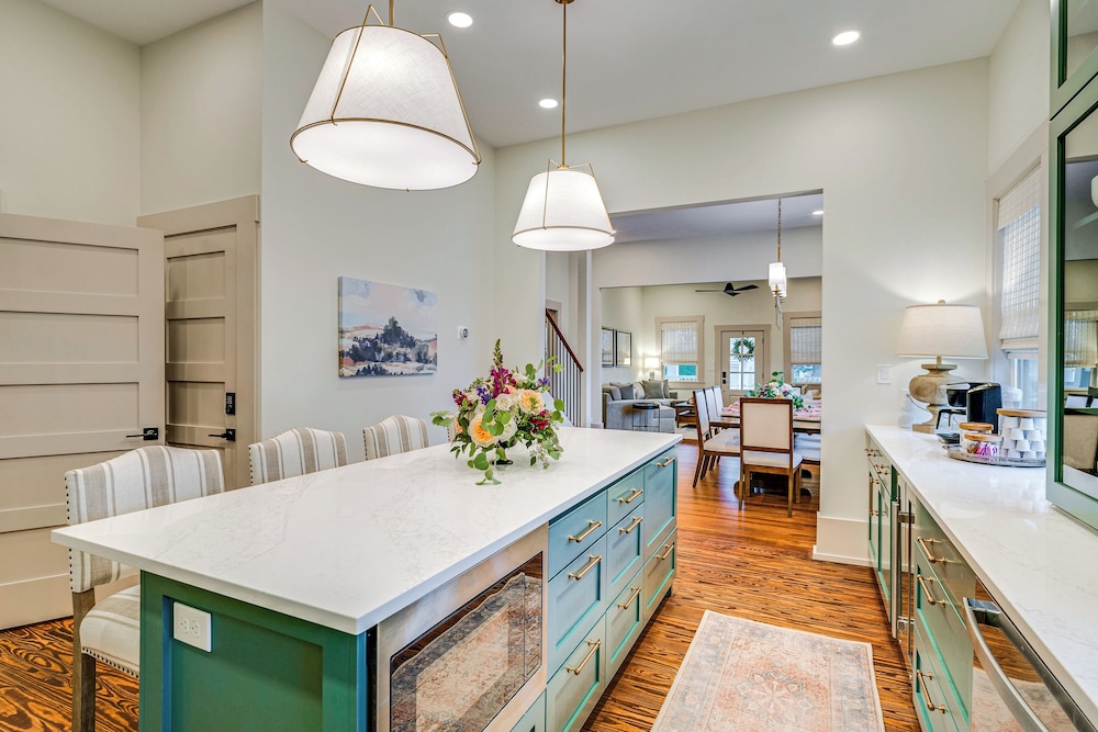1/2 Mi to Downtown Shops: Brenham Home w/ Fire Pit