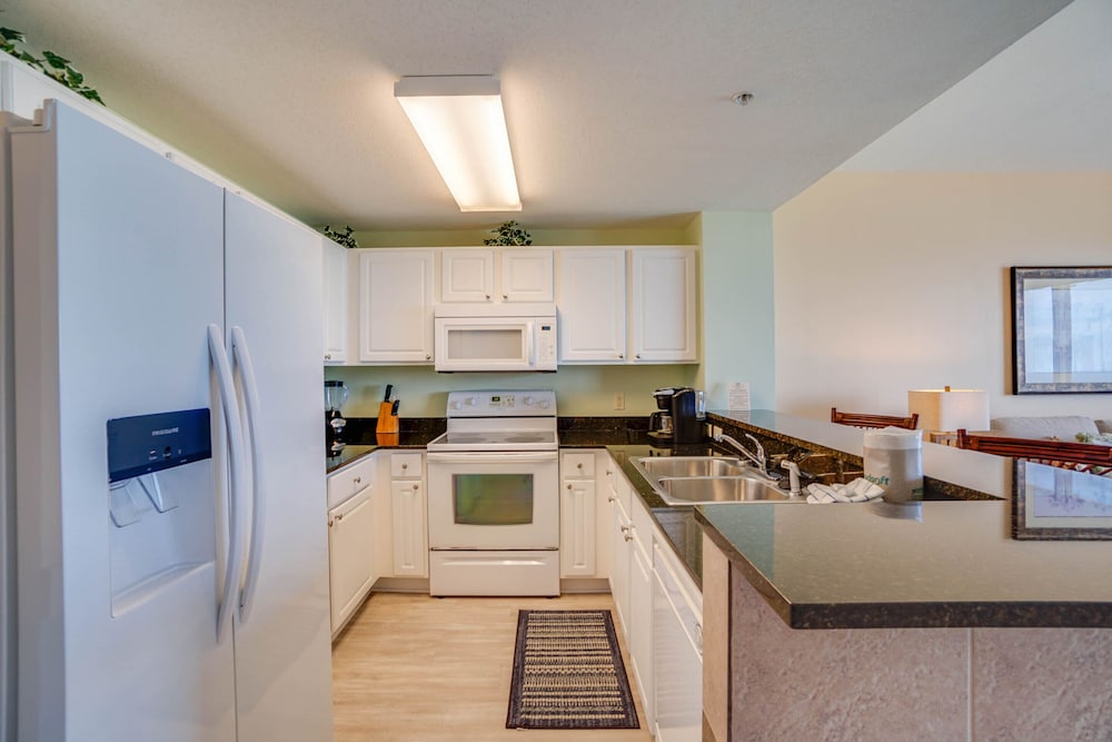 Calypso Beach Resort by Panhandle Getaways