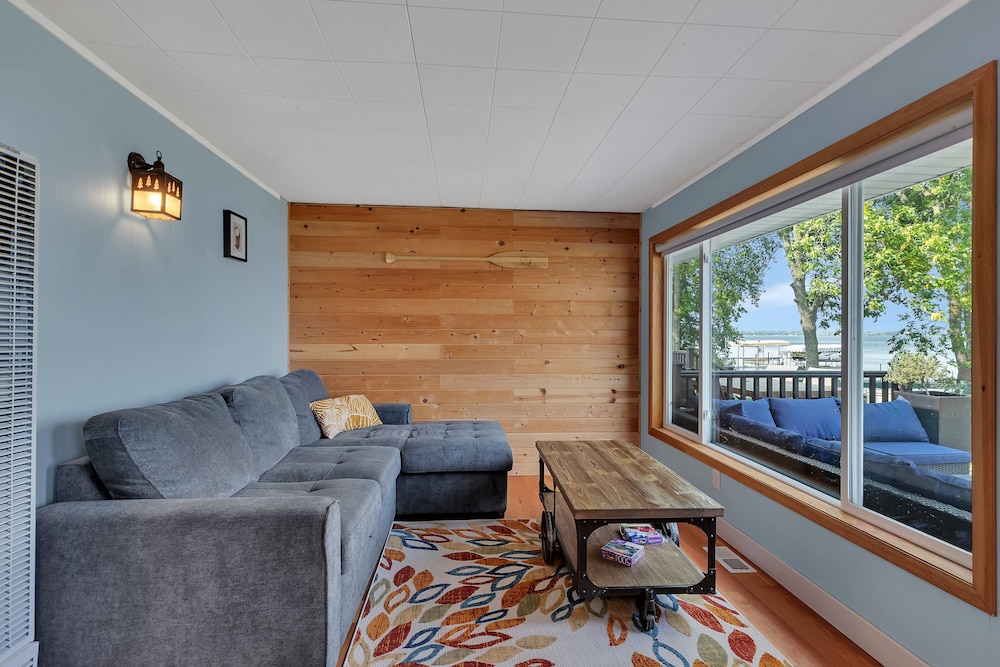 Rizzy's on the Lake - Property Image 74