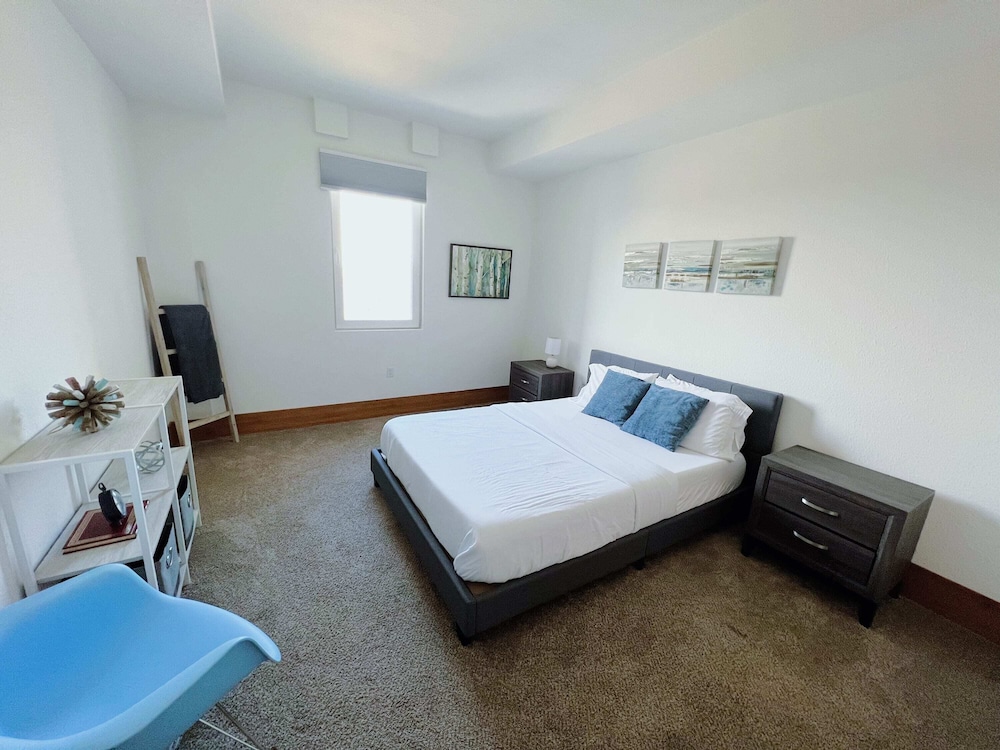 The Grand Castle Apartments view 4