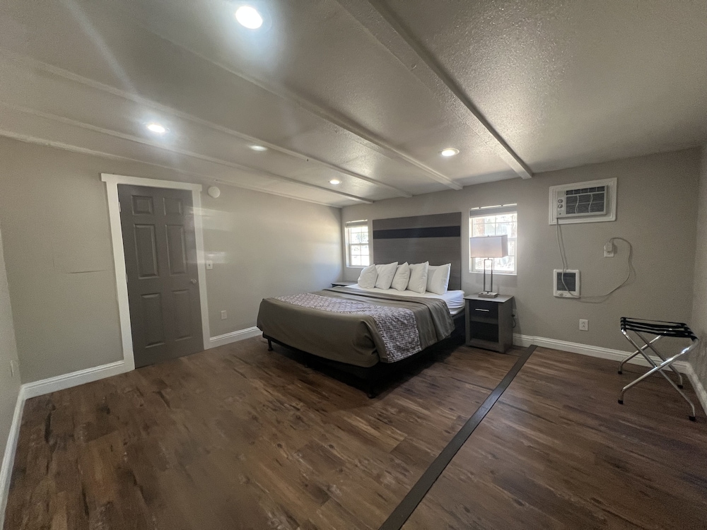 Lake Tahoe Vacations - Apex Inn - Property Image 70