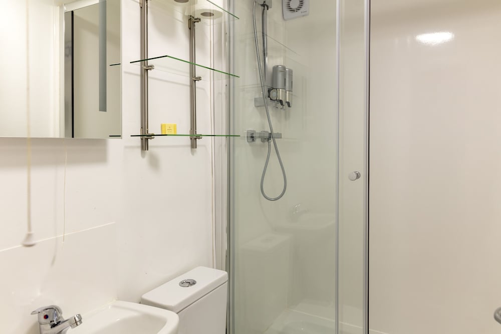 River Court Apartments LETS