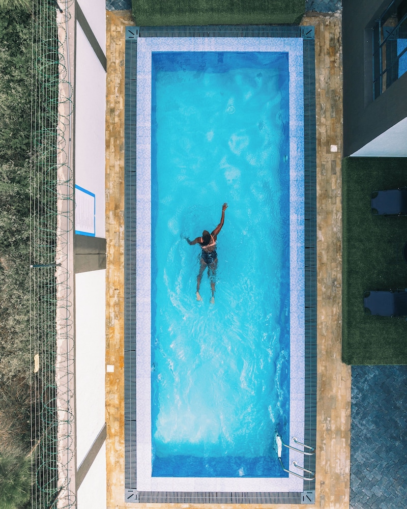 Skyhut Boutique House