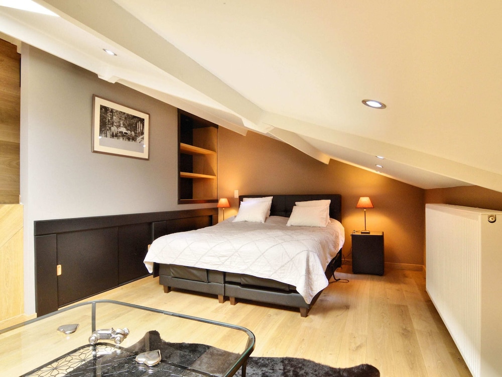 Walk Luxury Stay With Pool view 5