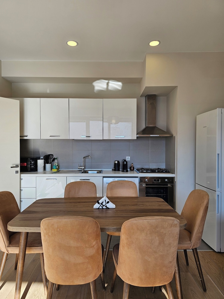 Archi chavchavadze one bedroom