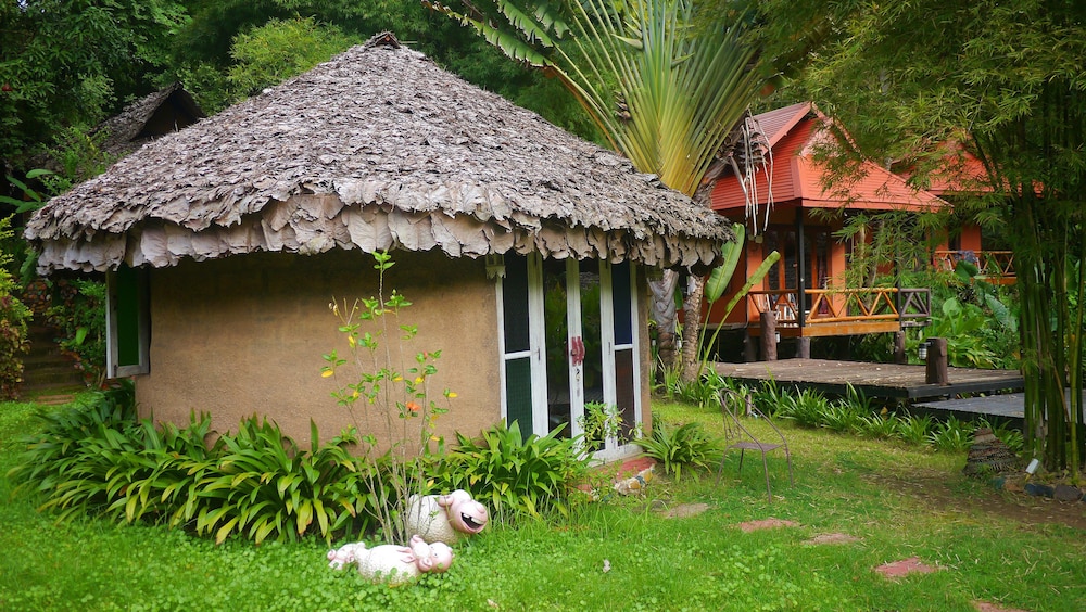 Hotel Pho Rak Nah Pai Guesthouse - Image 1