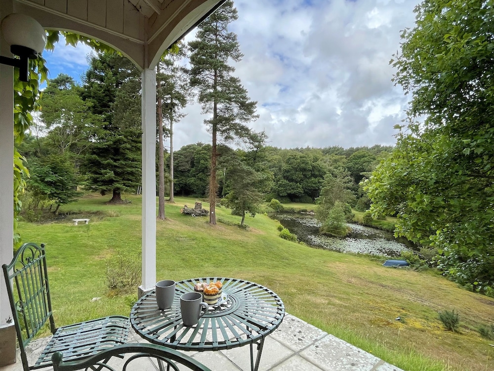 Deer Leap House