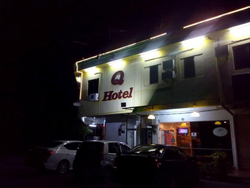 Q Hotel photo 7