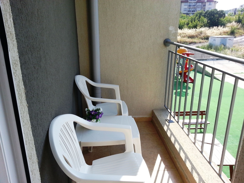 Menada Butterfly Apartments