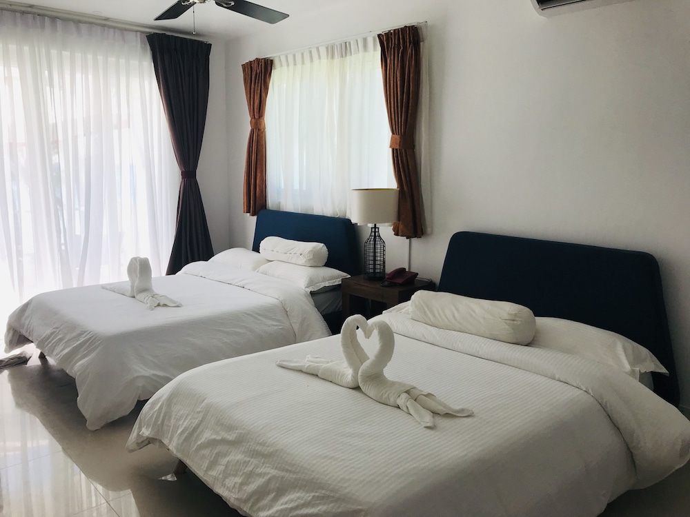 Calypso Beach & Dive Resort
