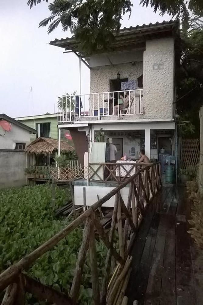 New Phiman Riverview Guesthouse - Hostel