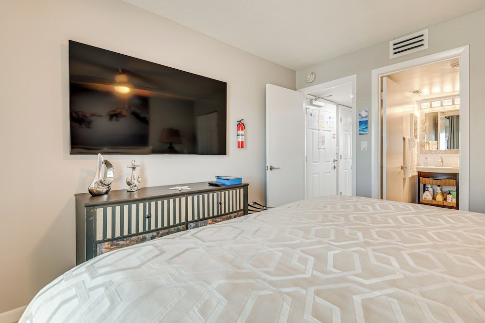 Pool Access: Beachfront Condo in Cape Canaveral!