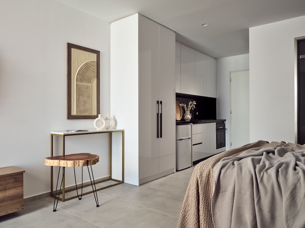 The Sall Suites Complex B - Sea Views